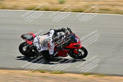media/May-31-2025-Classic Track Day (Sat) [[da23ab3028]]/Group A/Session 4 (Turns 4 and 6)/